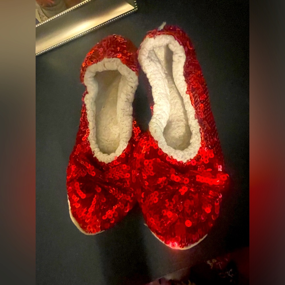 Womens slippers